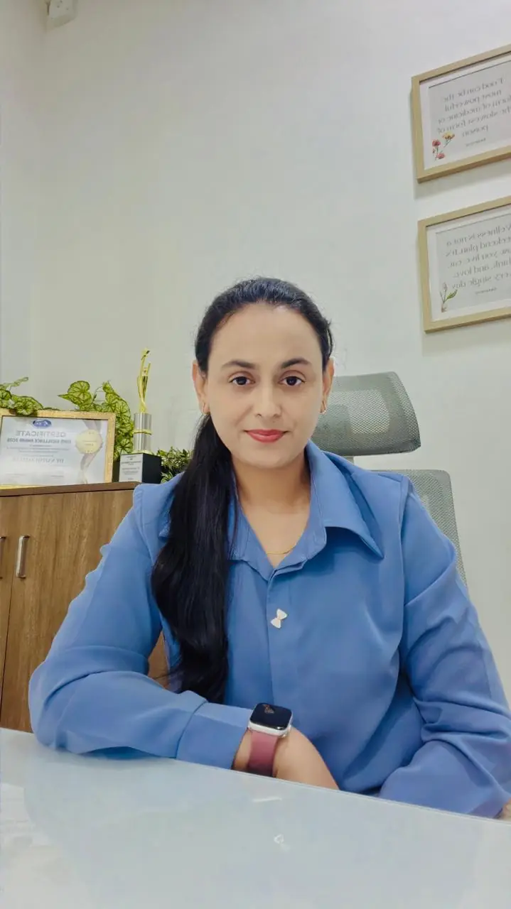 Dt. Nazish Akhtar, Dietitian & Nutritionist, at the SmartBite clinic in Akshayanagar, Bangalore